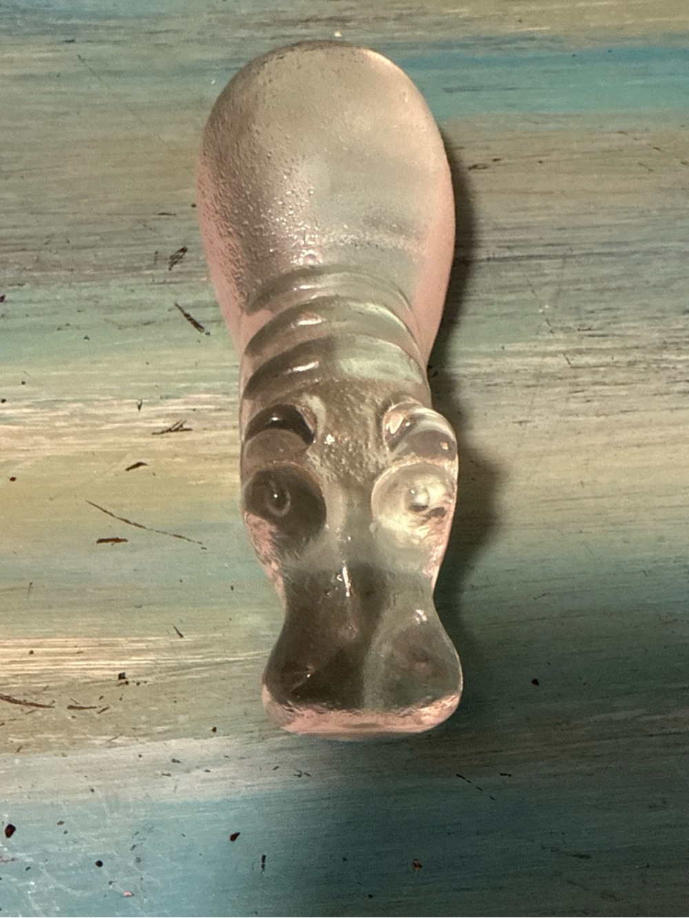 Kosta Boda Clear Frosted Glass Hippo Figurine glows under uv lite